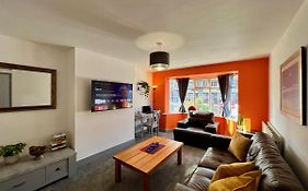 Curzon House One - Great For Contractors Or Family Holidays